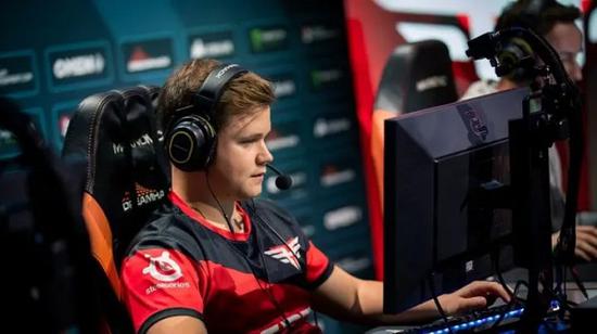 S15瑞士轮首日精彩回顾与次日赛程展望